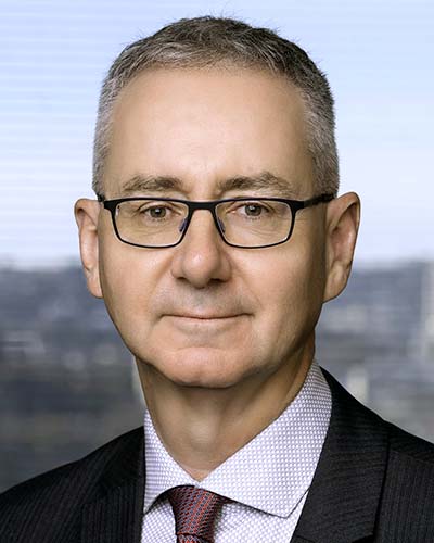 Photograph of APRA-appointed member, John Lonsdale