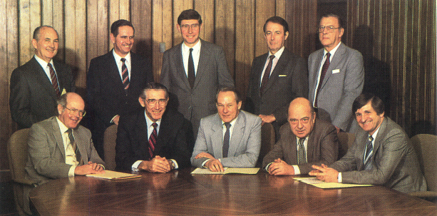 HEAD OFFICE MANAGEMENT: Standing (1 to r): J.A. Kirkwood, N.J. Brady, P.D. Jonson, R.J. Dowey, M.R. Hill. Seated (1 to r): J.S. Mallyon, M.J. Phillips, L.T. Hinde, A.S. Holmes, WE. Norton.