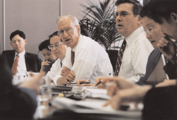 Deputy Governor, Stephen Grenville, and Head of International Department, Bob Rankin, attend a meeting of EMEAP Deputies, hosted by the Reserve Bank in Melbourne in March 1999.