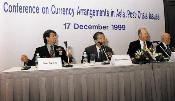 Assistant Governor Glenn Stevens chairing a session at an international conference in Hong Kong. Other participants (left to right): Bijan Aghevli, formerly of the IMF; former Japanese Vice Minister of Finance for International Affairs, Eisuke Sakakibara; and Professor Ronald McKinnon of Stanford University.