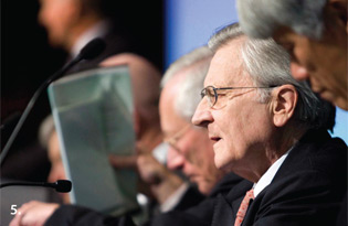 (From left) Stanley Fischer, Jean-Claude Trichet (President, European Central Bank) and Joseph Yam (former Chief Executive, Hong Kong Monetary Authority)