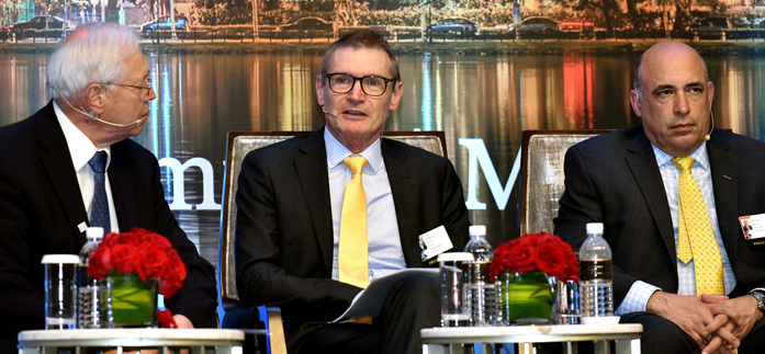 (Left) Banknote Ethics Initiative Principal Advisor Antti Heinonen; Reserve Bank Assistant Governor (Business Services) Lindsay Boulton (centre) and Crane Currency CEO Stephen DeFalco at a panel discussion on managing ethical risk at the Currency Conference, Kuala Lumpur, May 2017